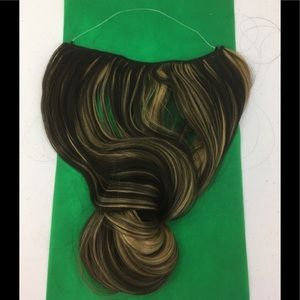 Halo Extension. Color 4H27. Wavy. Brand new